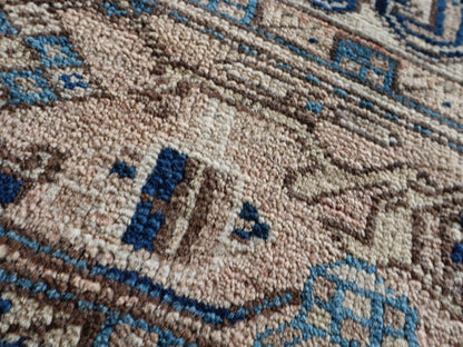 Persian Heriz Rug | 7' 1" x 7' 11"