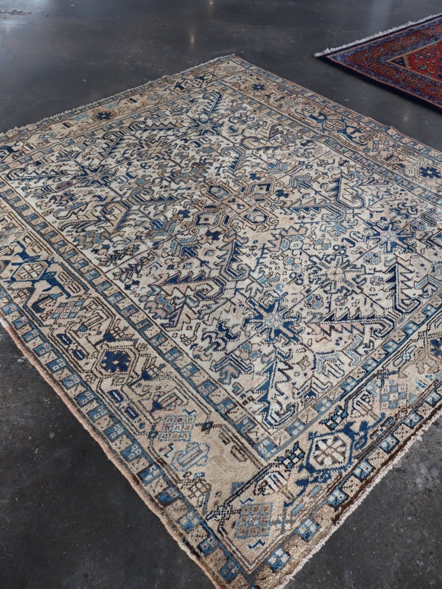 Persian Heriz Rug | 7' 1" x 7' 11"