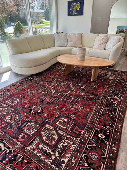 Persian Heriz Rug | 7' 4" x 10' 4"