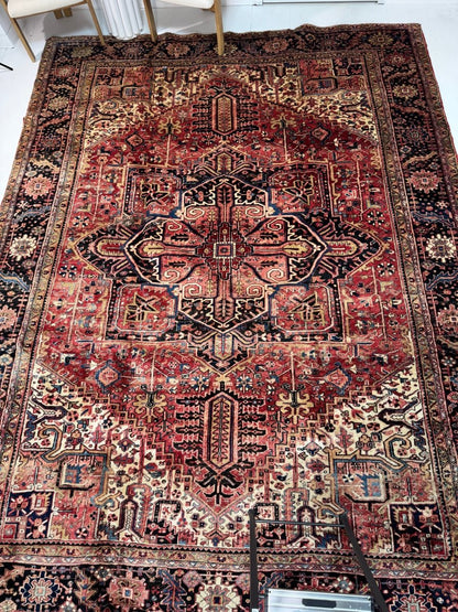 Persian Khuniq Heriz Rug | 9' 10" x 12' 11"