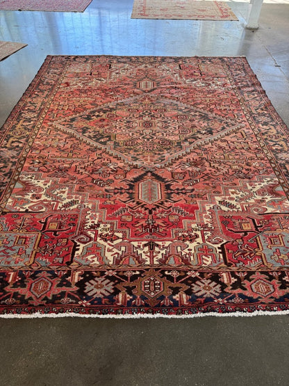 Persian Heriz Rug | 9' 8" x 12' 8"