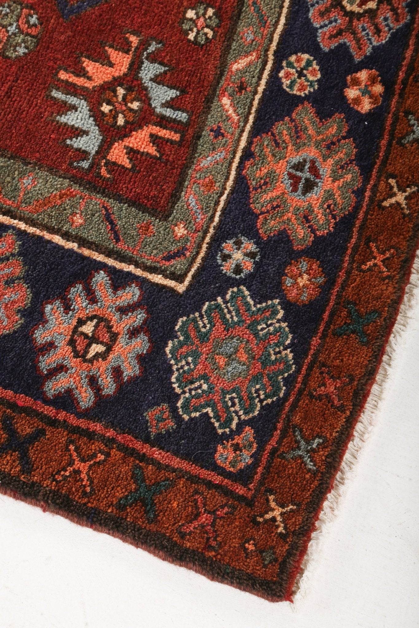 Persian Jozan Rug | 3' 11" x 7' 8"