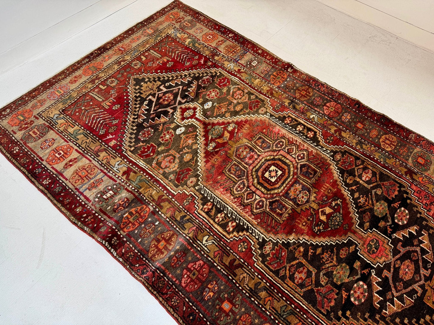 Persian Zanjan Rug | 4' 6” x 7' 9"