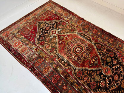Persian Zanjan Rug | 4' 6” x 7' 9"