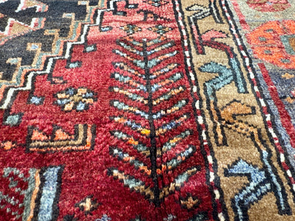 Persian Zanjan Rug | 4' 6” x 7' 9"