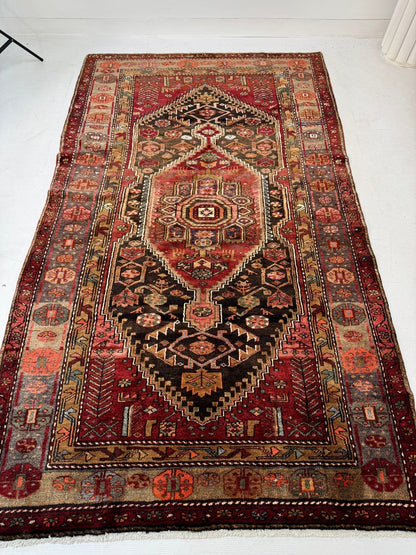 Persian Zanjan Rug | 4' 6” x 7' 9"