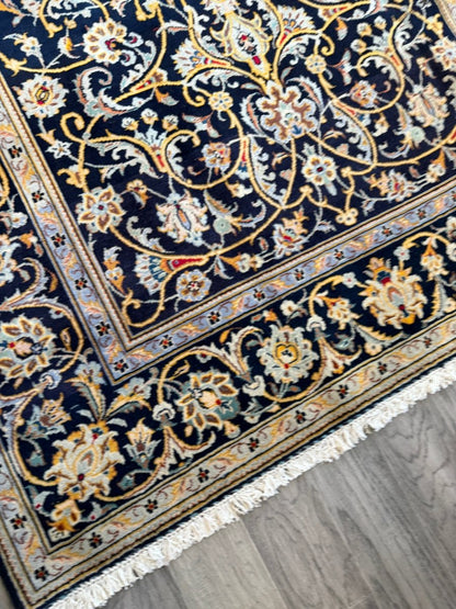 Persian Kashan Rug | 4' 10" x 7' 5"