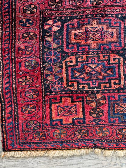 Persian Lori Rug | 2' 5" x 2' 7"