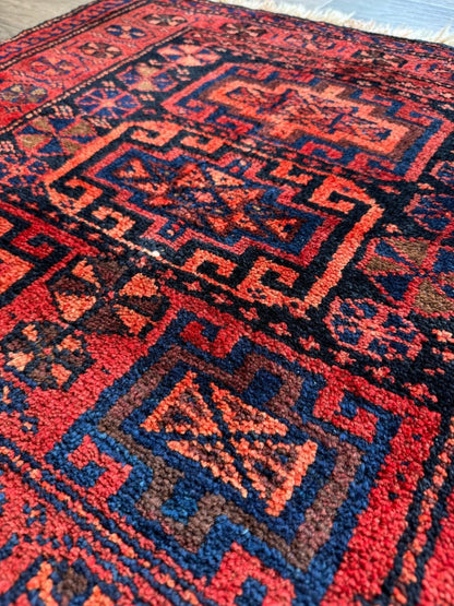 Persian Lori Rug | 2' 5" x 2' 7"