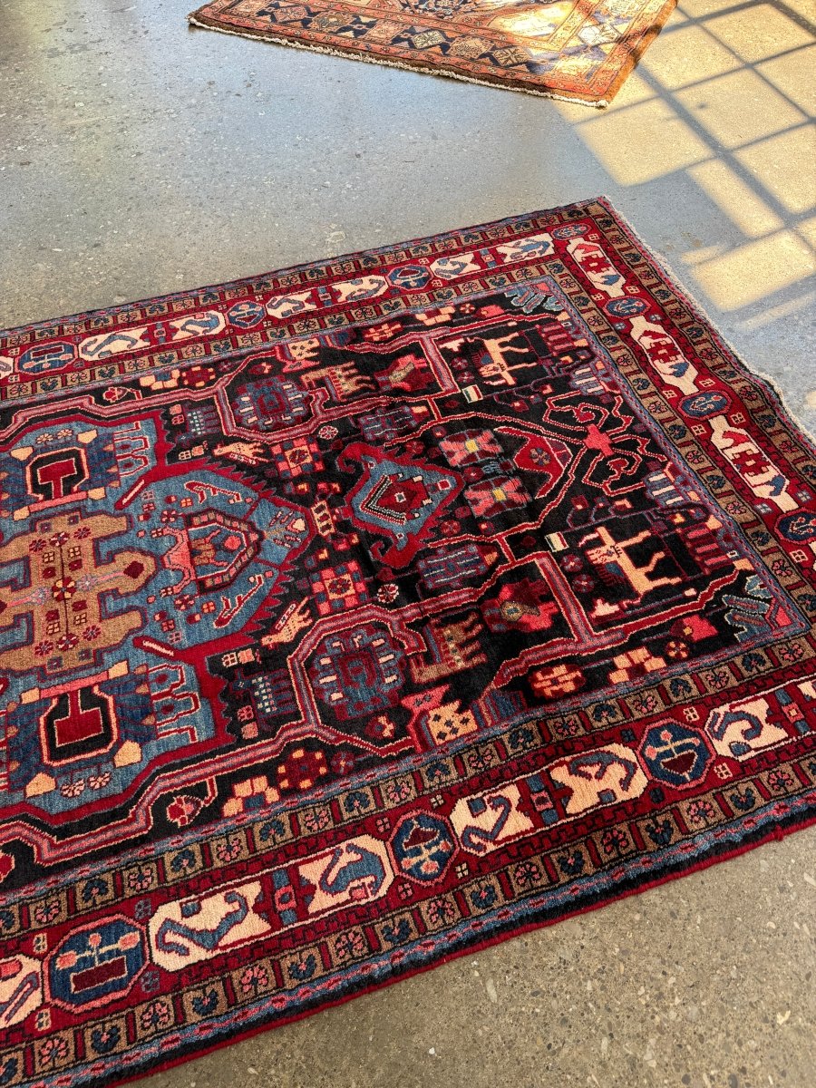Persian Nahavand Rug | 5' 3" x 9' 8"