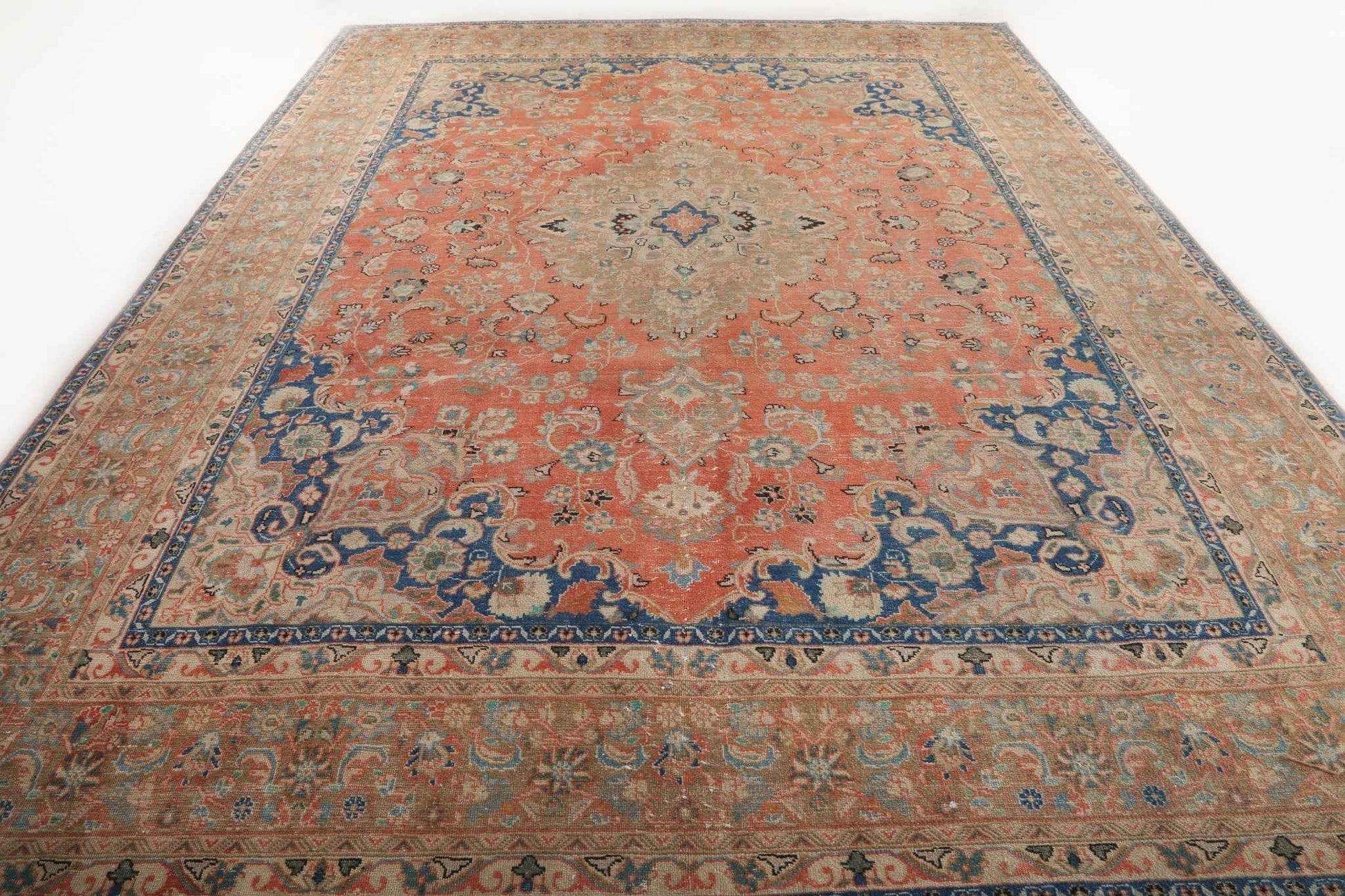 Persian Sabzevar Rug | 9' 5" x 12' 4"