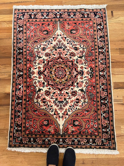 Persischer Sarouk Teppich | 2' 9" x 3' 11"