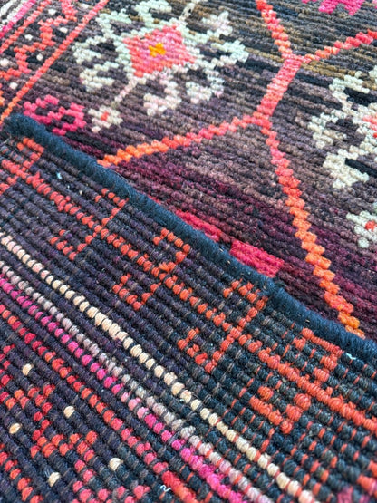 Persian Shahrebabak Runner Rug | 2' 8" x 10' 4"