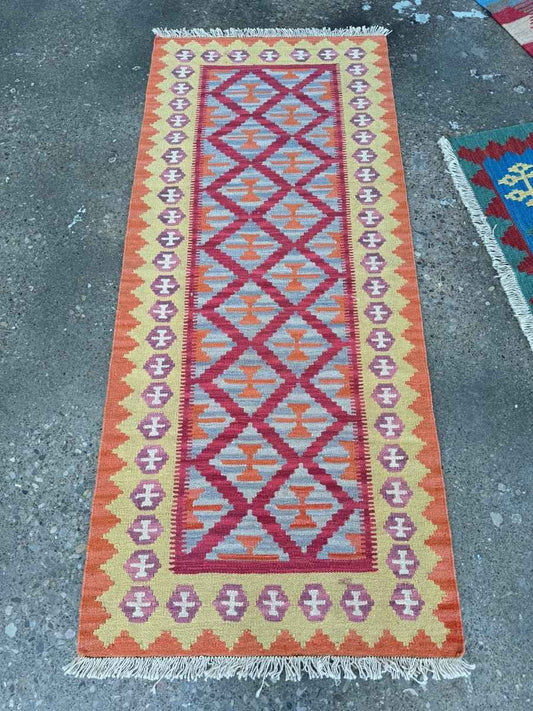 Persian Shiraz Kilim Runner Rug | 2' 9" x 6' 5"