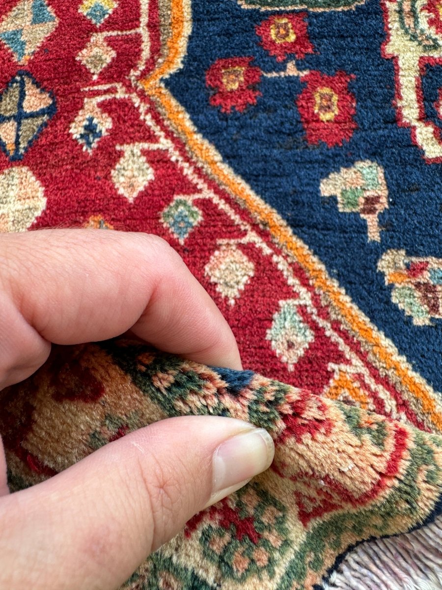 Persian Shiraz Rug | 1' 12" x 2' 1"
