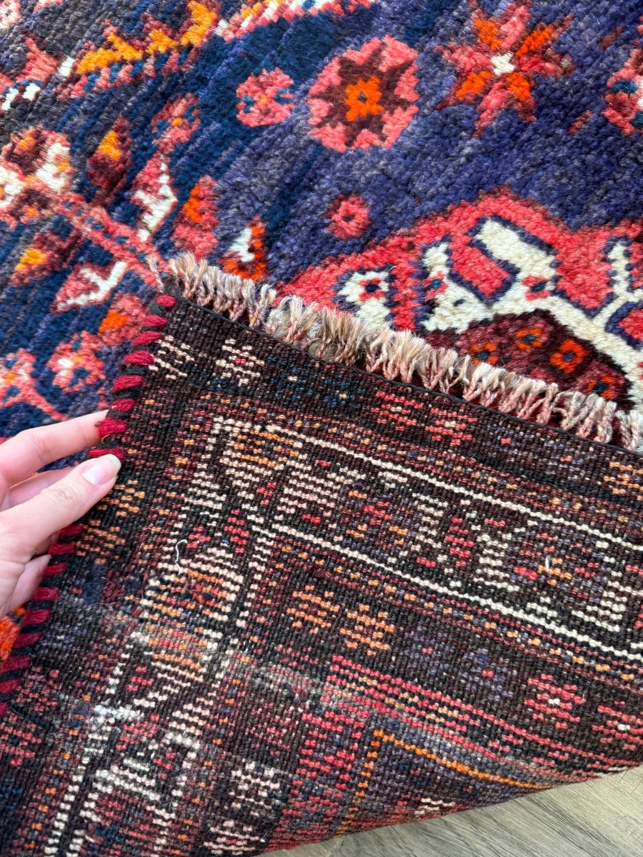 Persian Shiraz Rug | 5' 5" x 8' 2"