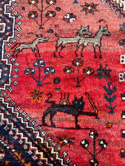 Persian Shiraz Rug | 5' 5" x 8' 2"