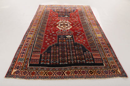 Persian Shiraz Rug | 5' 8" x 6' 10"