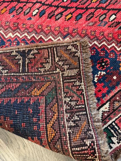 Persian Shiraz Rug | 6' 1" x 8' 6"