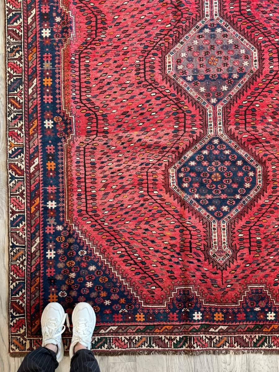 Persian Shiraz Rug | 6' 1" x 8' 6"