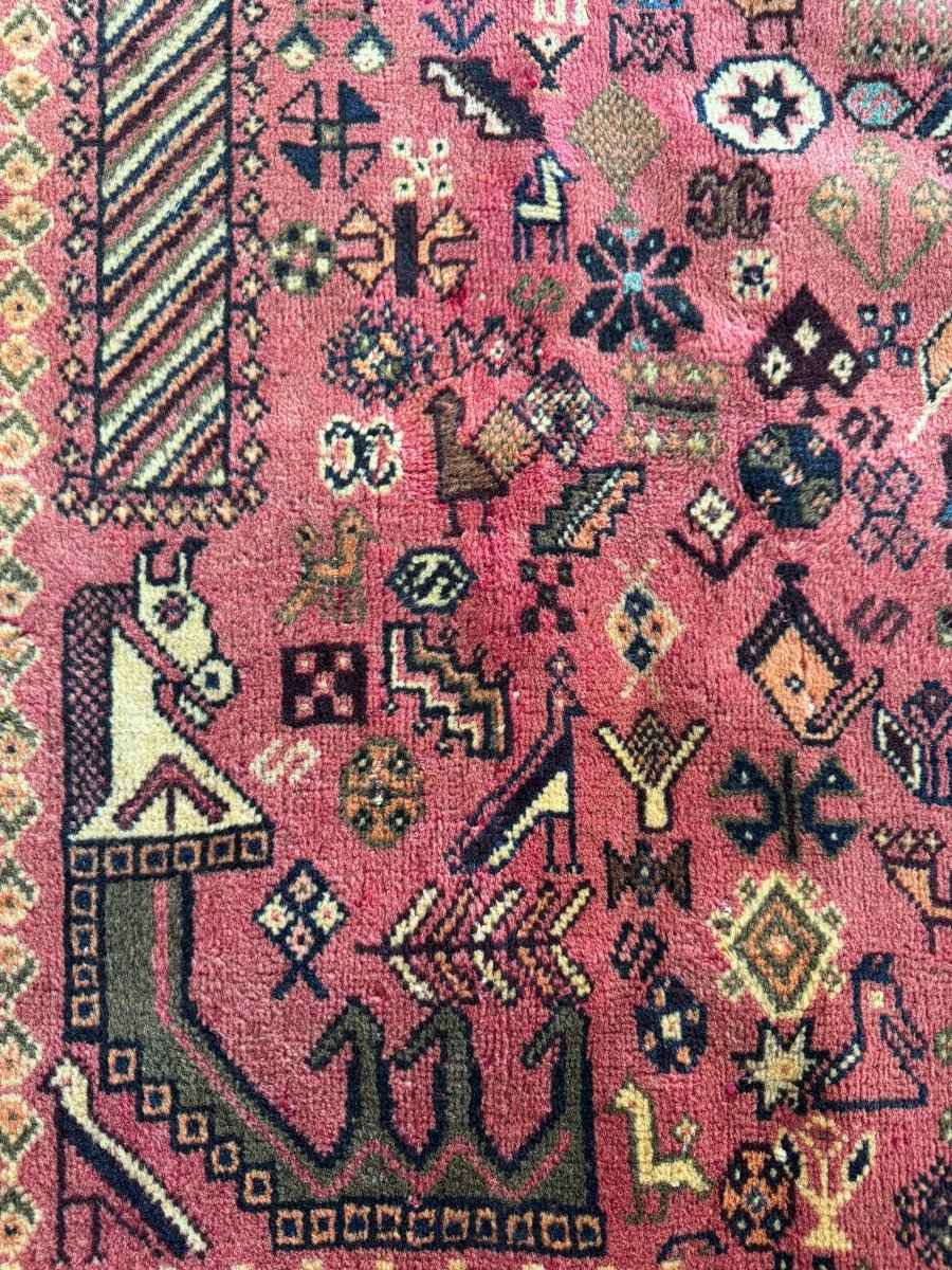 Persian Shiraz Rug | 6' 8" x 10' 1"