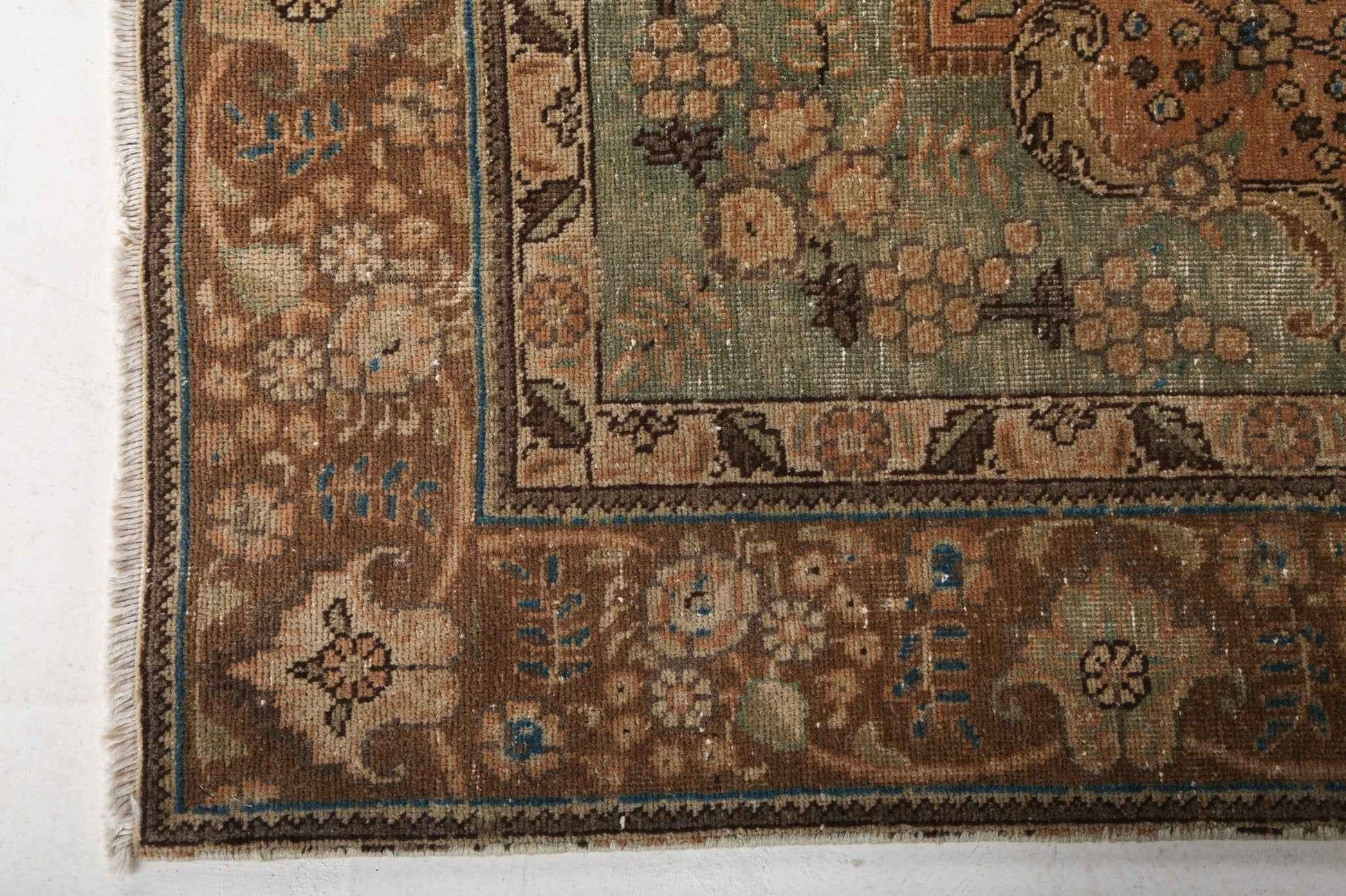 Persian Tabriz Rug | 6' x 9'