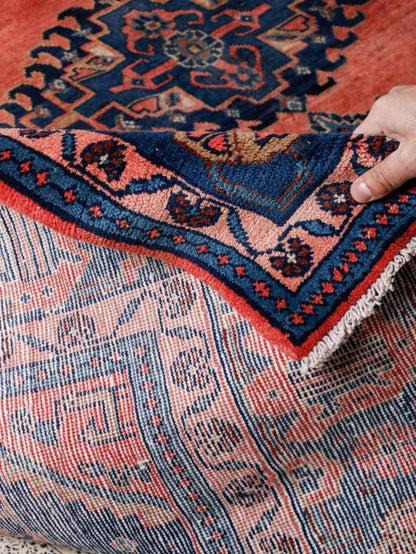 On hold | Persian Viss Rug | 7' 9” x 11' 6"
