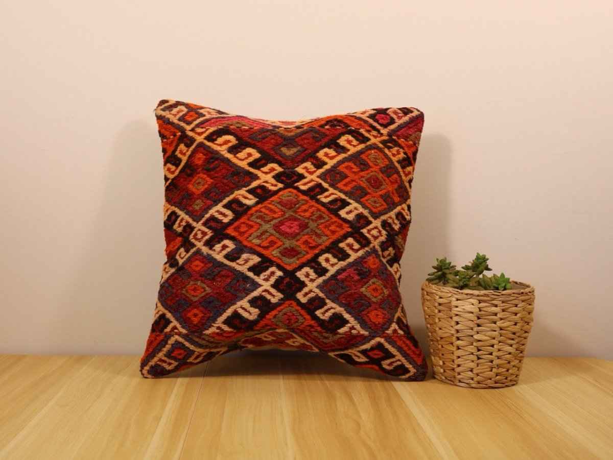 Pillow No. 011 | 16" x 16"