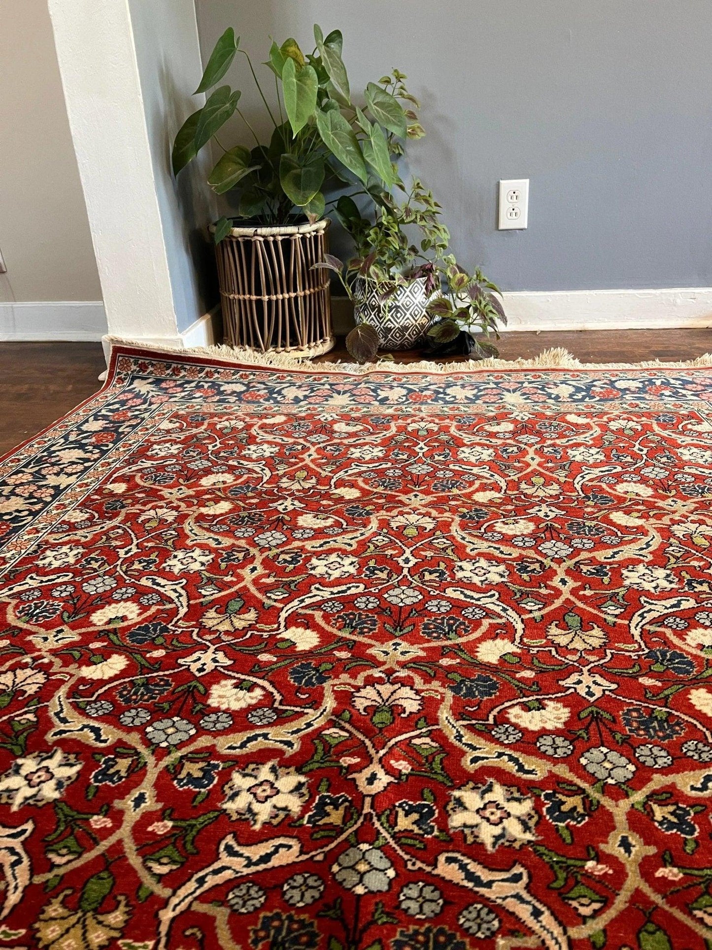 Signed Hereke rug|7’1”x4’8”