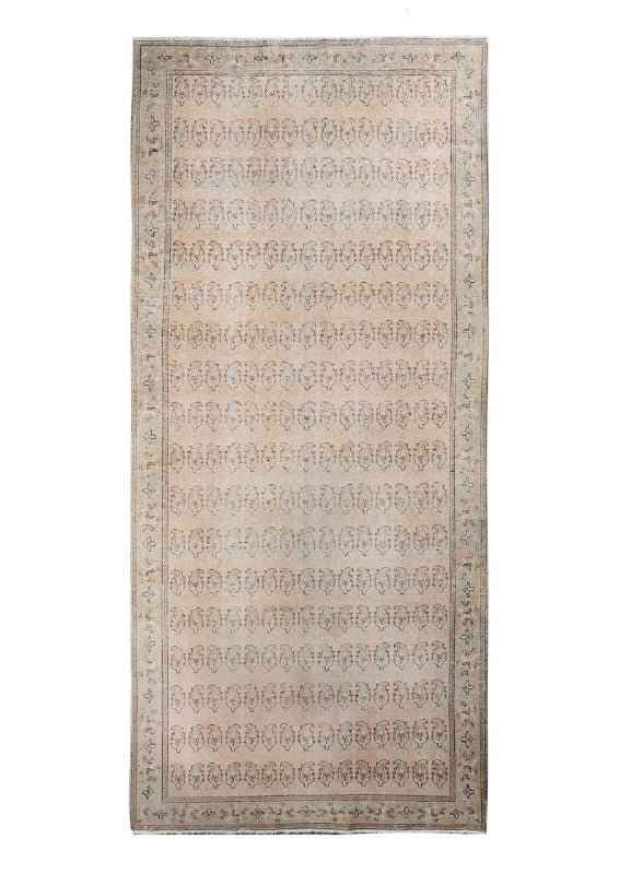 Tabriz Paisley Rug | 4' 9" x 11' 2"