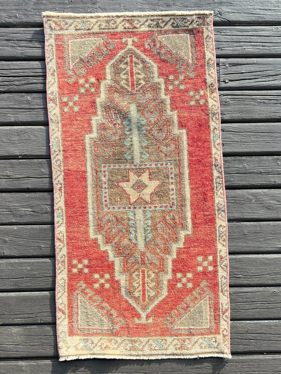 On hold | Turkish Mini Rug 1 | 1’ 8” x 3’ 2”